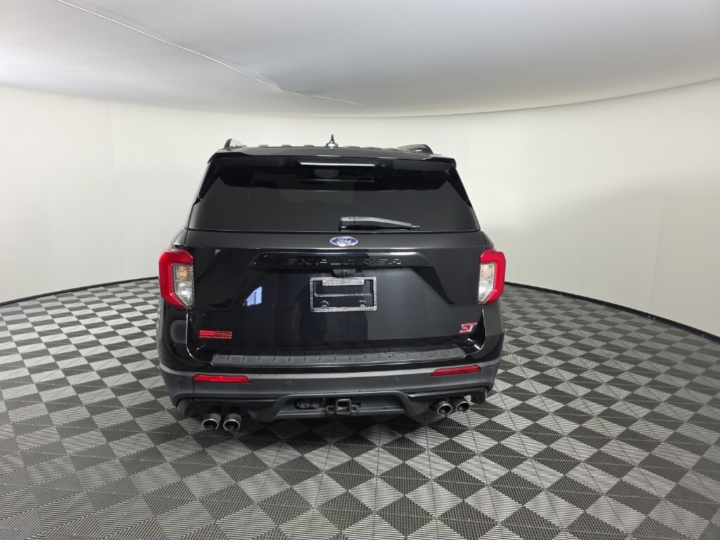 2020 Ford Explorer ST photo 3