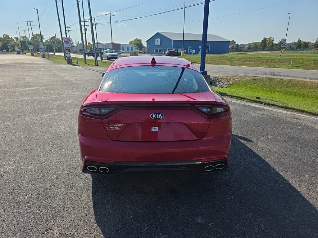 2019 Kia Stinger photo 4