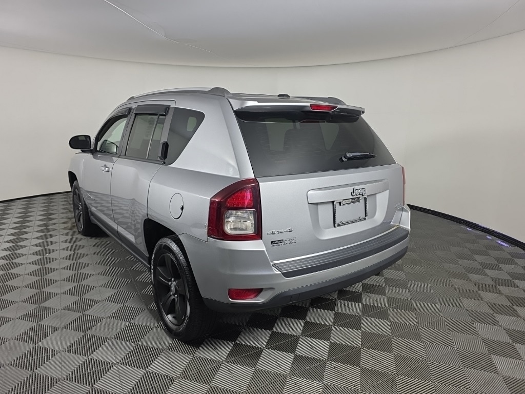 Used 2017 Jeep Compass Latitude SUV