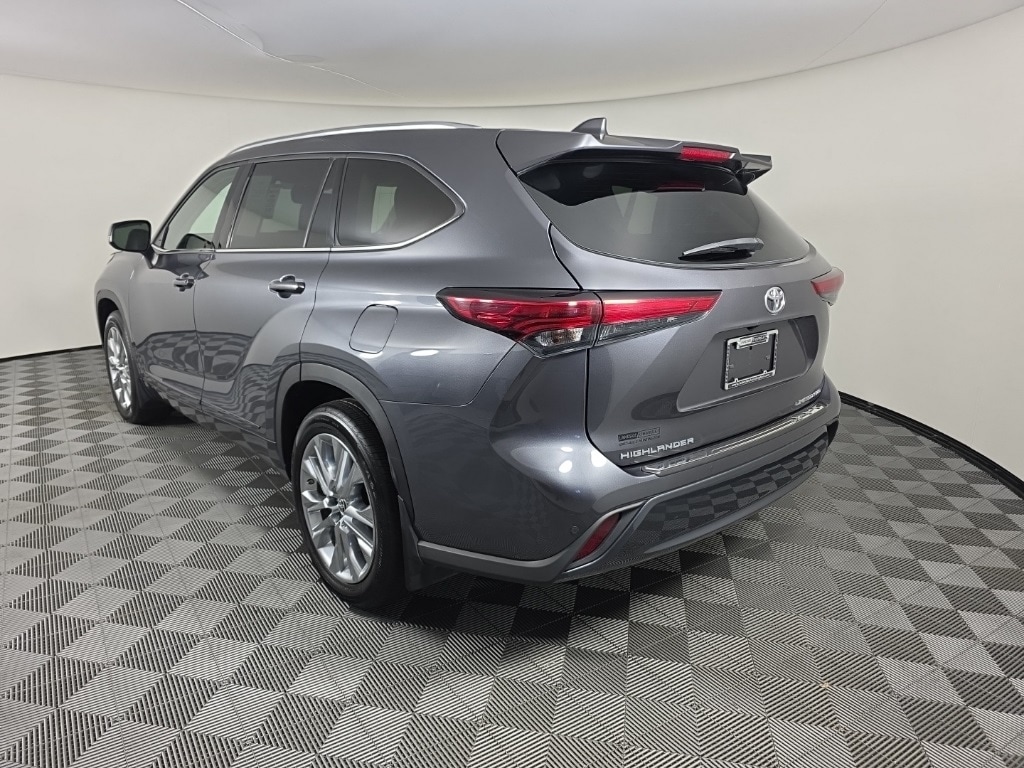 Used 2020 Toyota Highlander Limited SUV