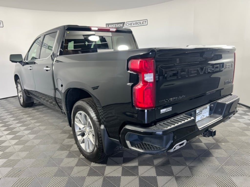 Used 2022 Chevrolet Silverado 1500 LTD High Country Truck
