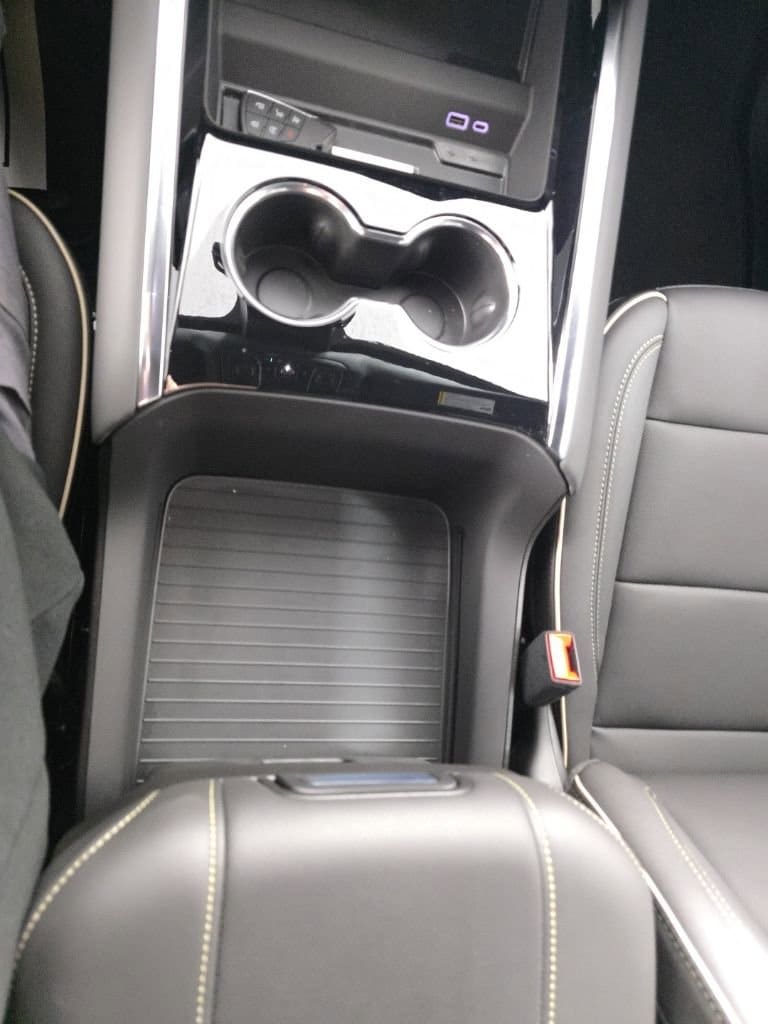 2025 Chevrolet Suburban Premier - Photo 25