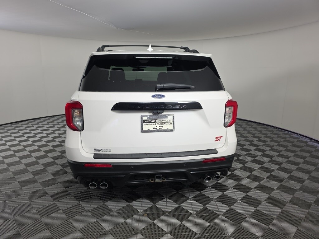 2022 Ford Explorer ST photo 3