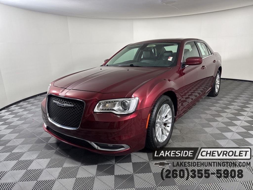2017 Chrysler 300 Limited