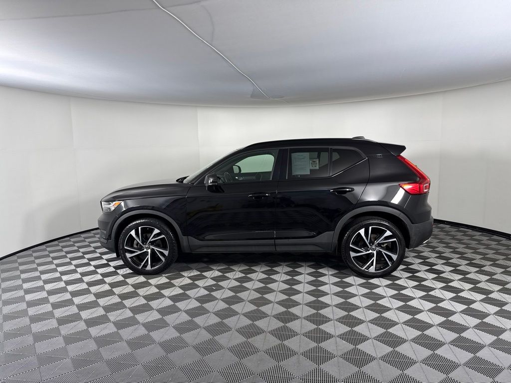 Used 2020 Volvo XC40 R-Design with VIN YV4AC2HM3L2309272 for sale in Huntington, IN