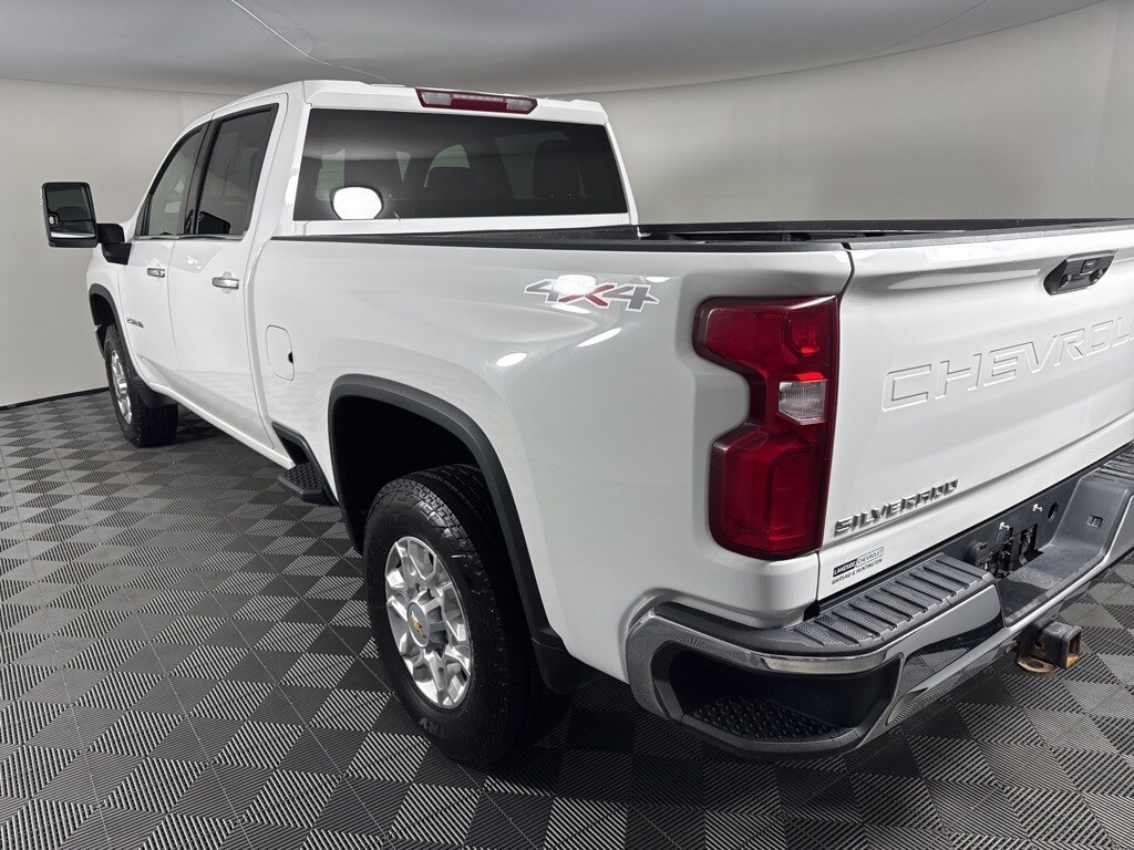 2022 Chevrolet Silverado 2500HD LTZ photo 2