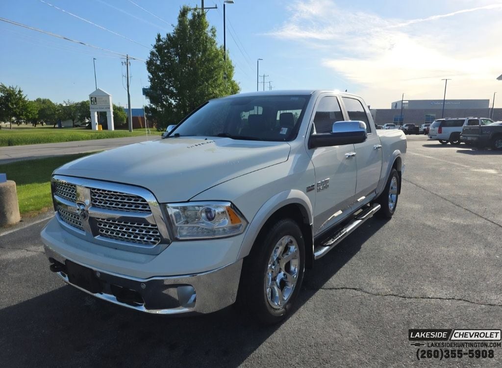 2017 RAM 1500 Laramie 4x4 Crew Cab 5'7's photo