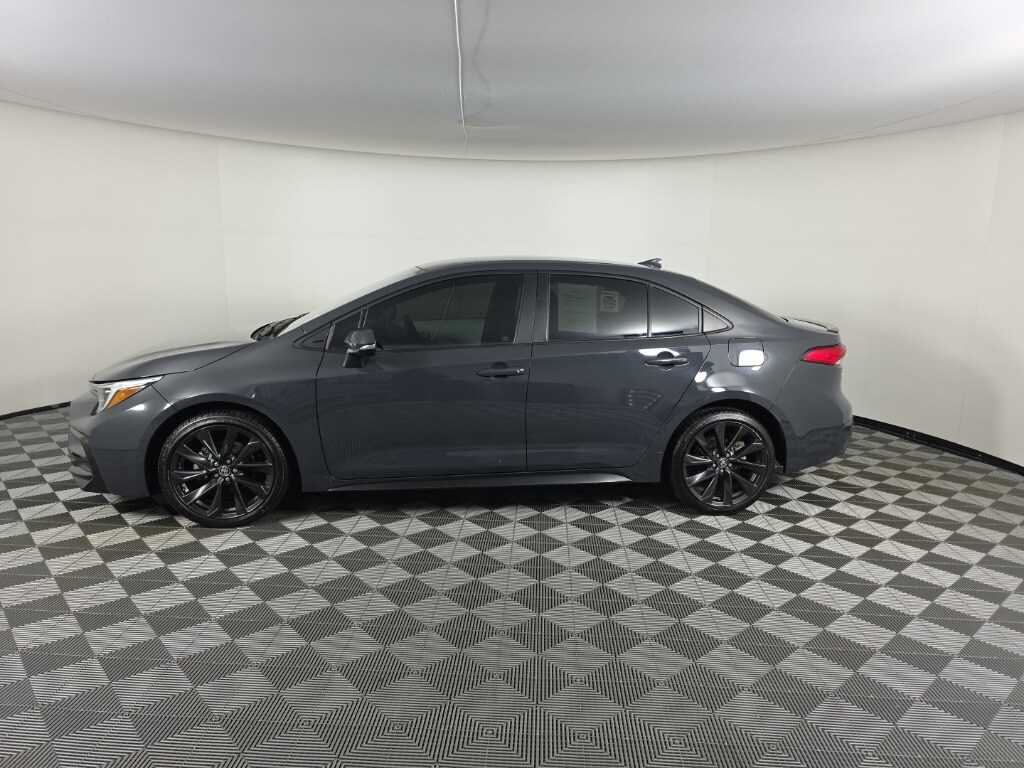Used 2023 Toyota Corolla SE Sedan
