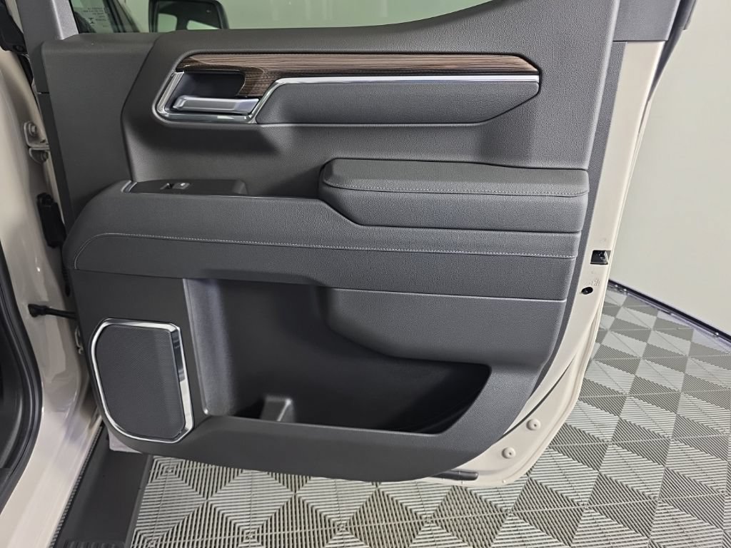 2026 Chevrolet Silverado 1500 RST - Photo 39
