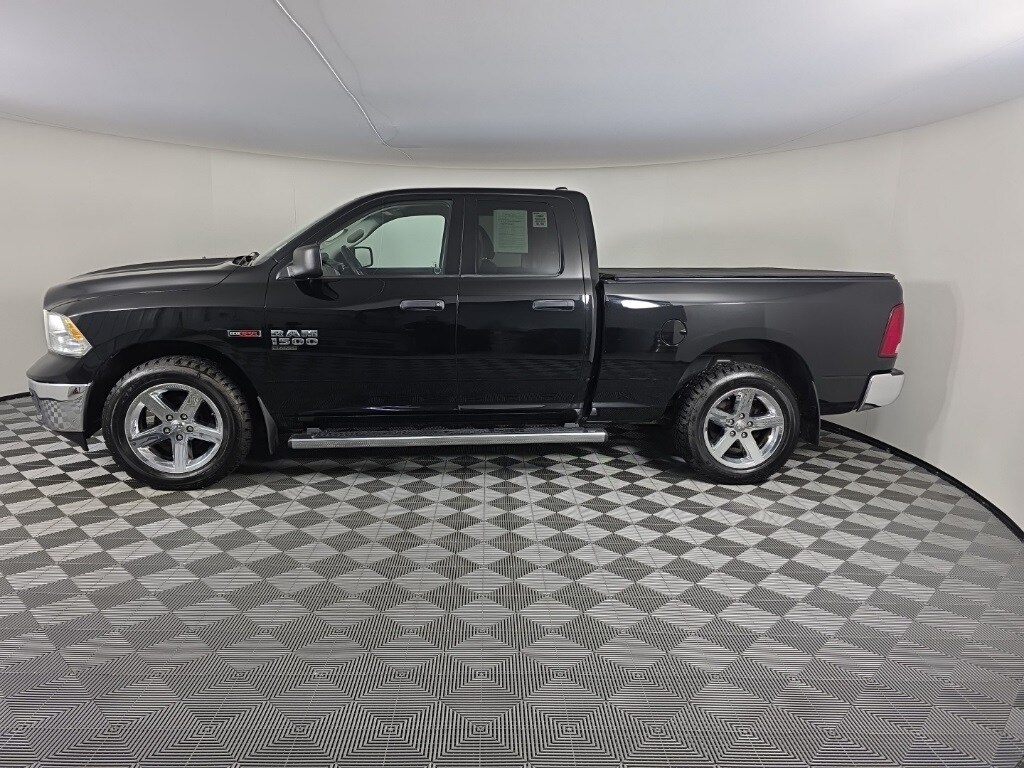 2019 Ram 1500 Classic Tradesman photo 2
