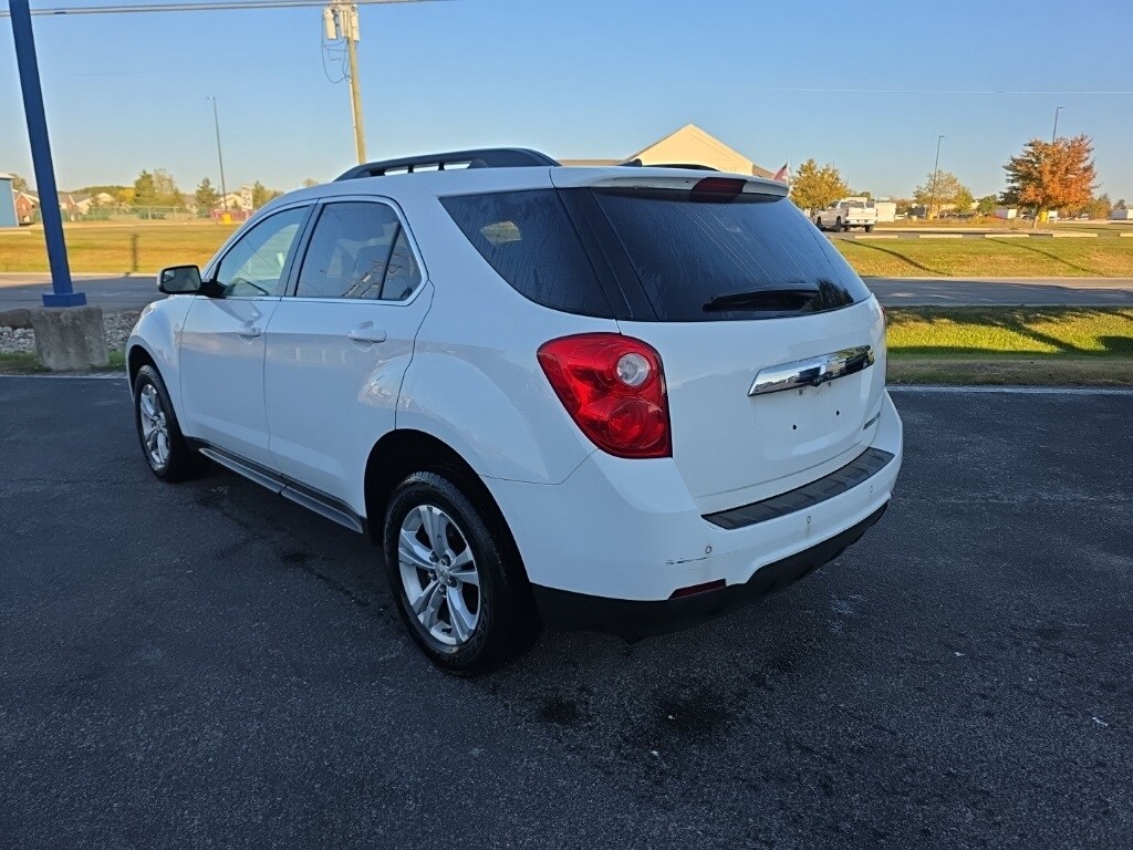 2013 Chevrolet Equinox photo 3