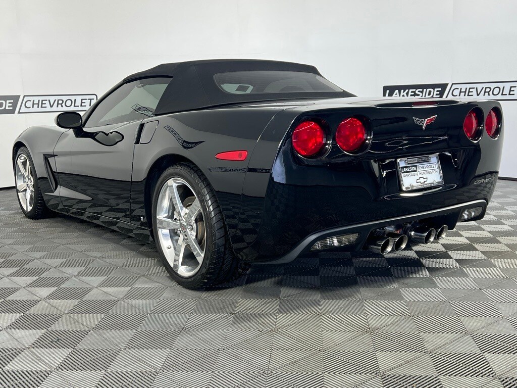 2009 Chevrolet Corvette 1LT Convertible photo 4