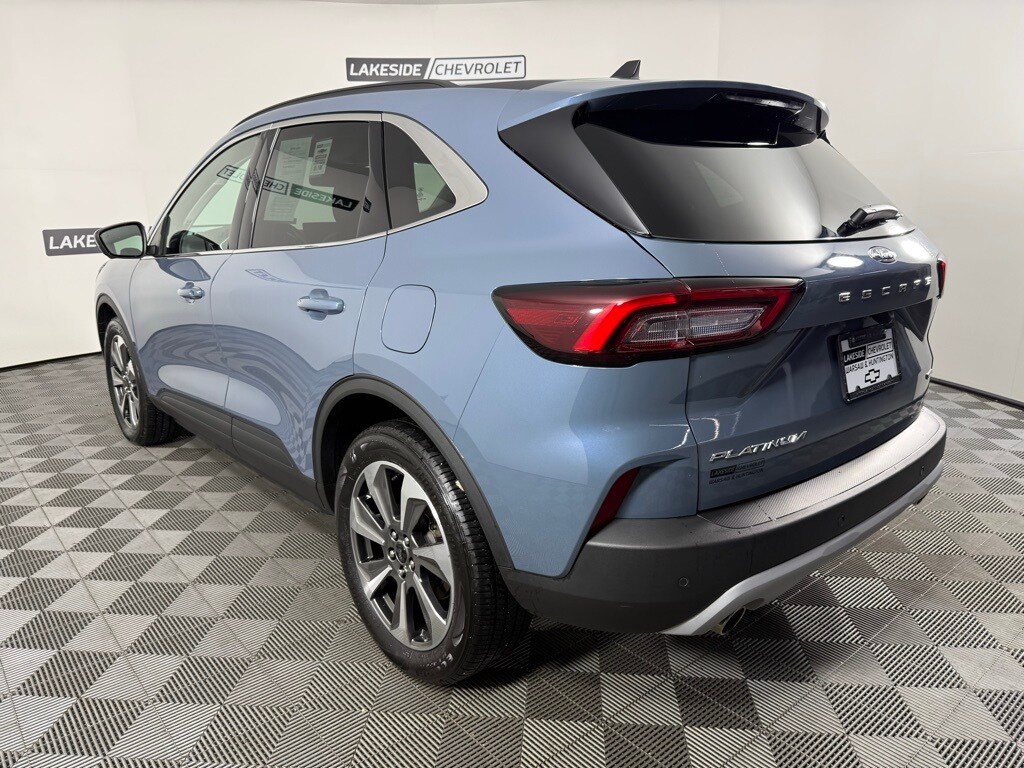 2024 Ford Escape Hybrid Platinum photo 4