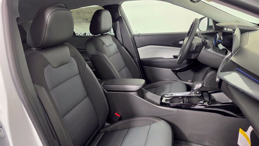 2026 Chevrolet Trax LT - Photo 28