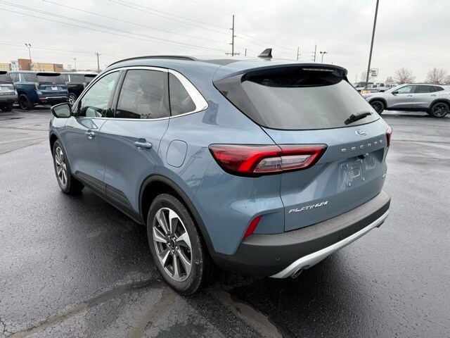 2024 Ford Escape Hybrid Platinum photo 3