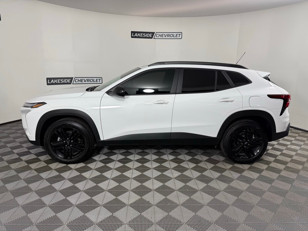 Used 2025 Chevrolet Trax Activ SUV
