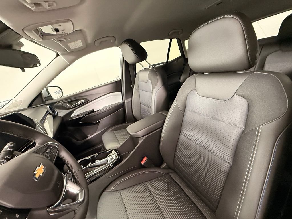 2026 Chevrolet Trax LT - Photo 38