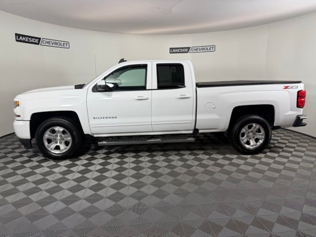 Used 2018 Chevrolet Silverado 1500 LT LT2 Truck
