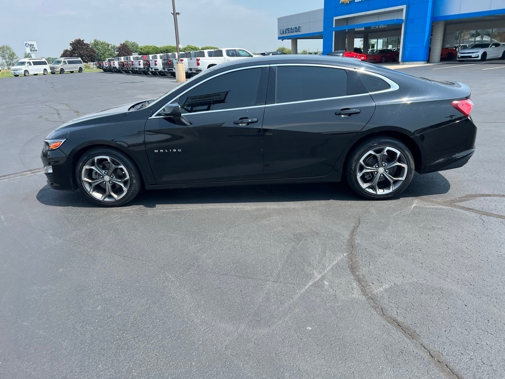 Used 2021 Chevrolet Malibu 1LT with VIN 1G1ZD5ST7MF067979 for sale in Warsaw, IN