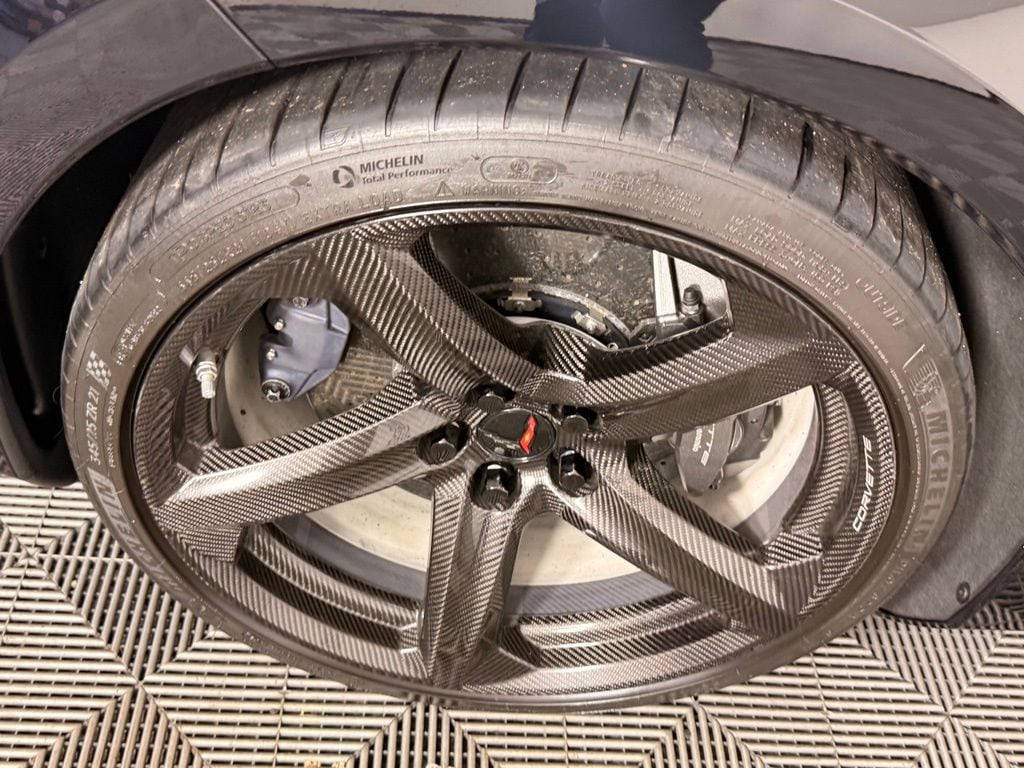 2023 Chevrolet Corvette 3LZ - Photo 17
