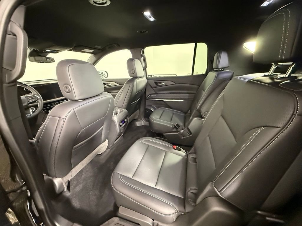 2025 Chevrolet Traverse LT - Photo 15
