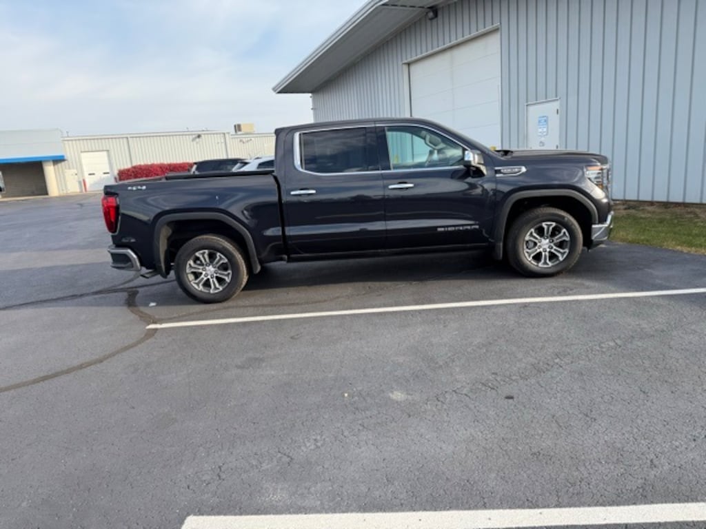 Used 2025 GMC Sierra 1500 SLT Truck