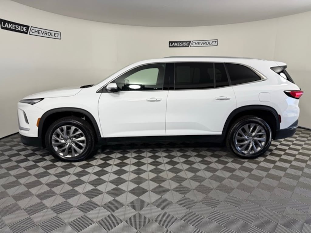 Used 2025 Buick Enclave Preferred SUV