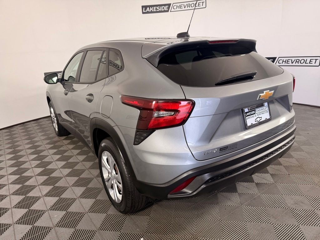 Used 2024 Chevrolet Trax LS SUV