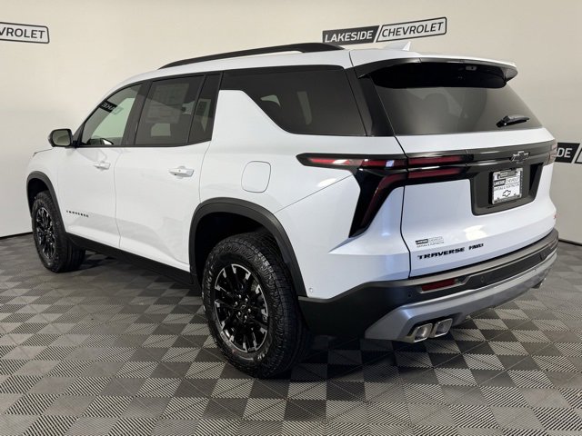 2026 Chevrolet Traverse Z71 photo 2
