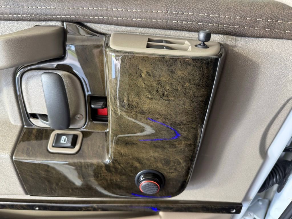 2026 Chevrolet Express Cargo Work Van - Photo 24