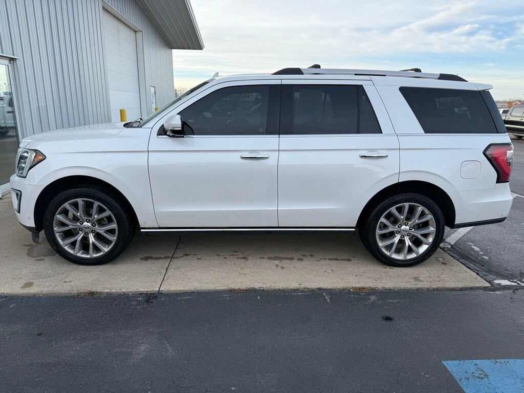 2018 Ford Expedition Limited photo 2