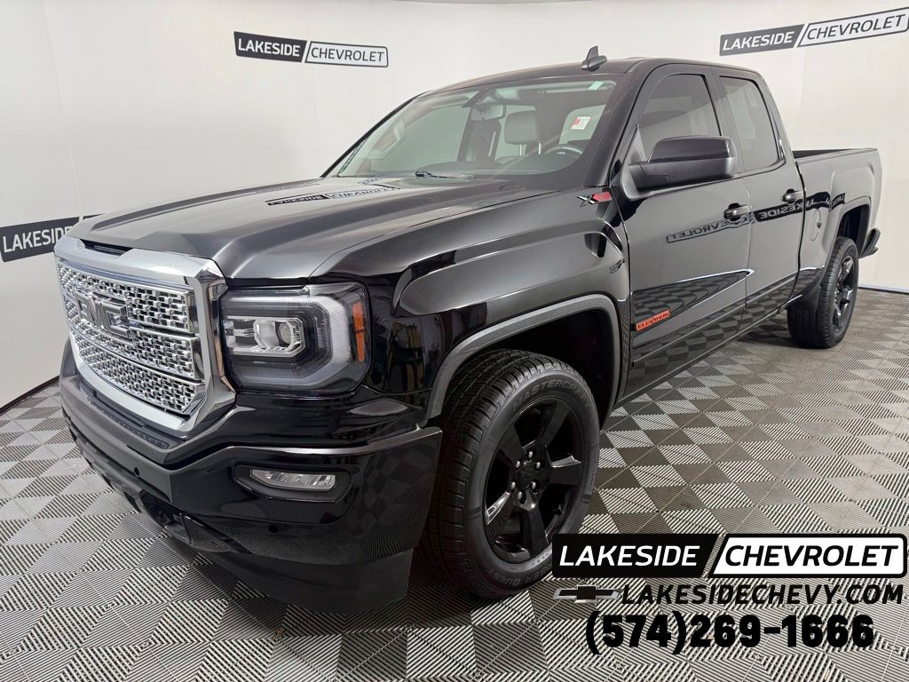 2019 GMC Sierra 4WD Double Cab Standard Box's photo