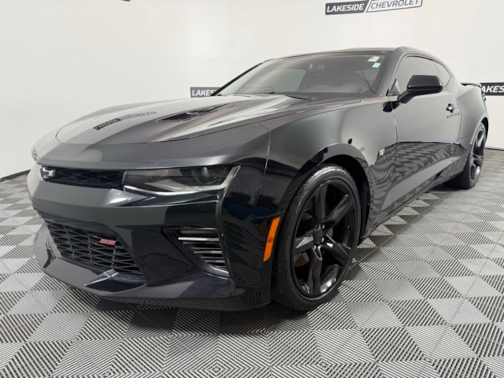 Used 2017 Chevrolet Camaro SS 1SS Coupe