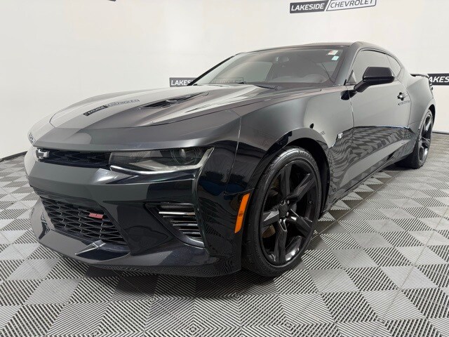 2017 Chevrolet Camaro 1SS photo 2