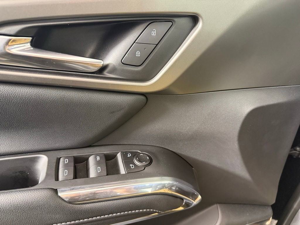 2025 Chevrolet Traverse LT - Photo 19