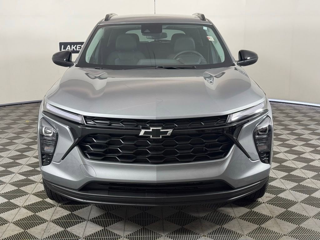 2026 Chevrolet Trax LT - Photo 9