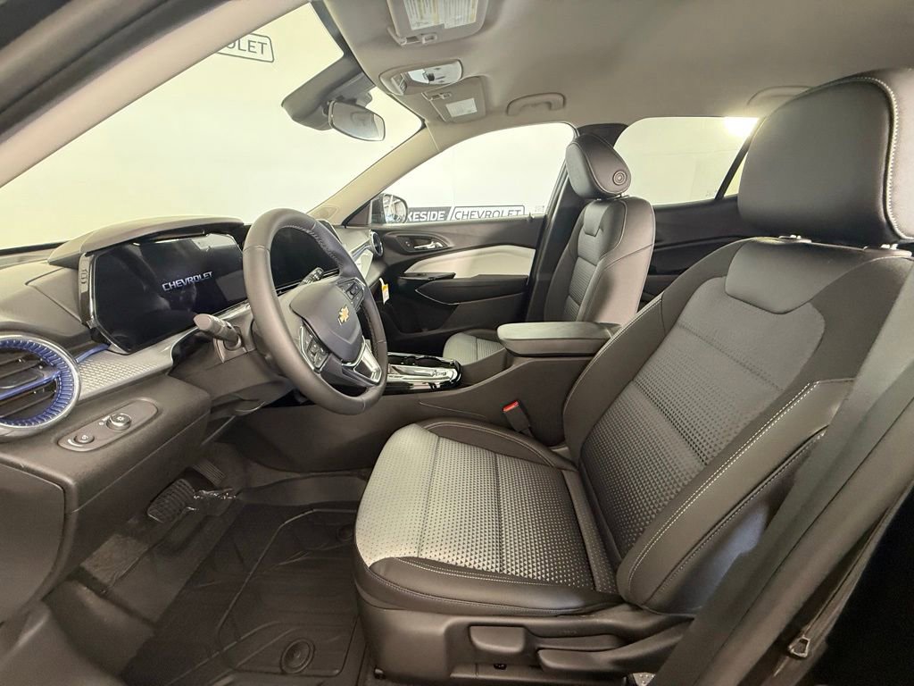 2026 Chevrolet Trax LT - Photo 13