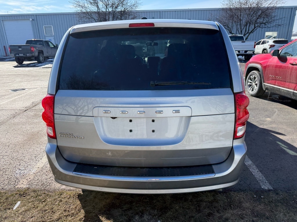 Used 2018 Dodge Grand Caravan SE with VIN 2C4RDGBG2JR162623 for sale in Warsaw, IN