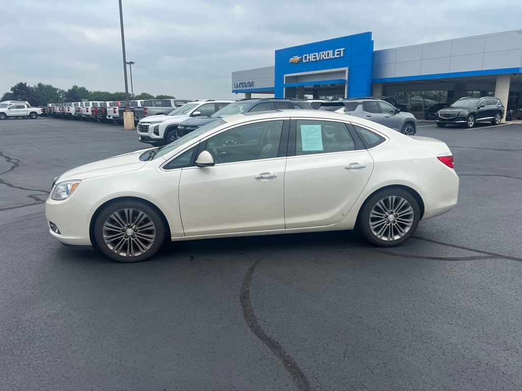Used 2014 Buick Verano 1SL with VIN 1G4PS5SK6E4160562 for sale in Warsaw, IN