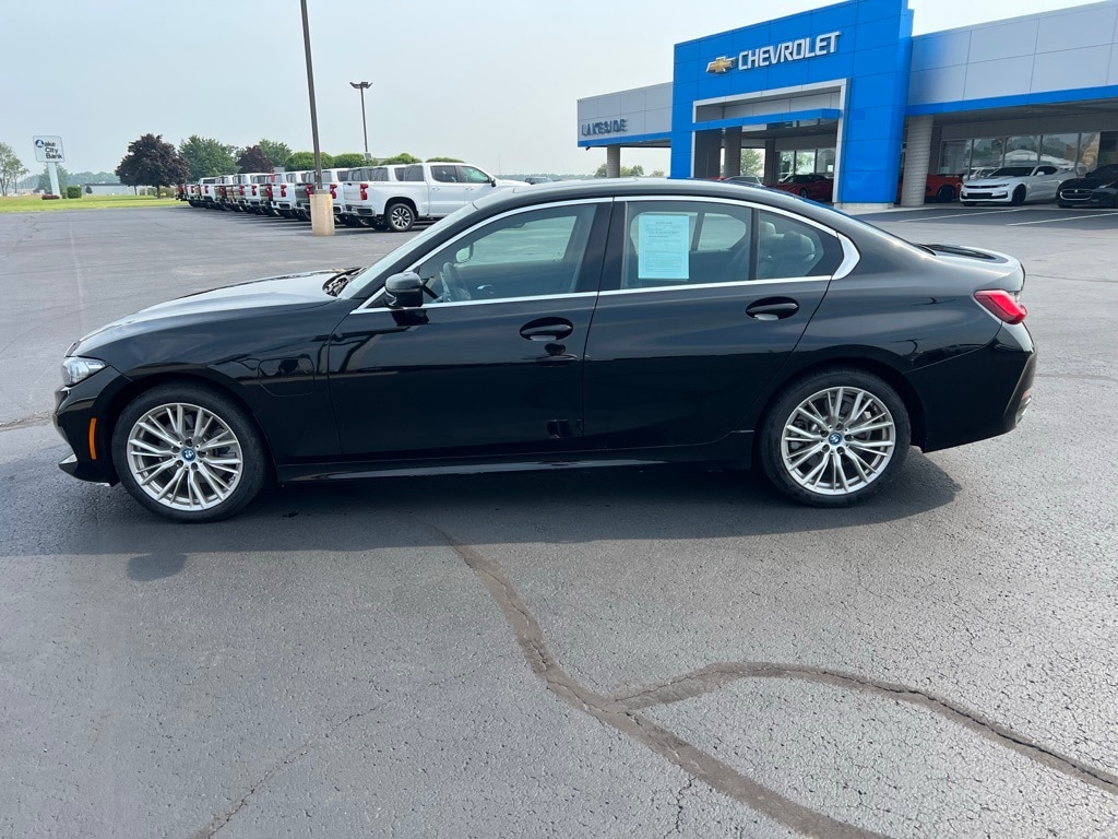 Used 2024 BMW 3 Series 330e with VIN 3MW39FS07R8E00737 for sale in Warsaw, IN
