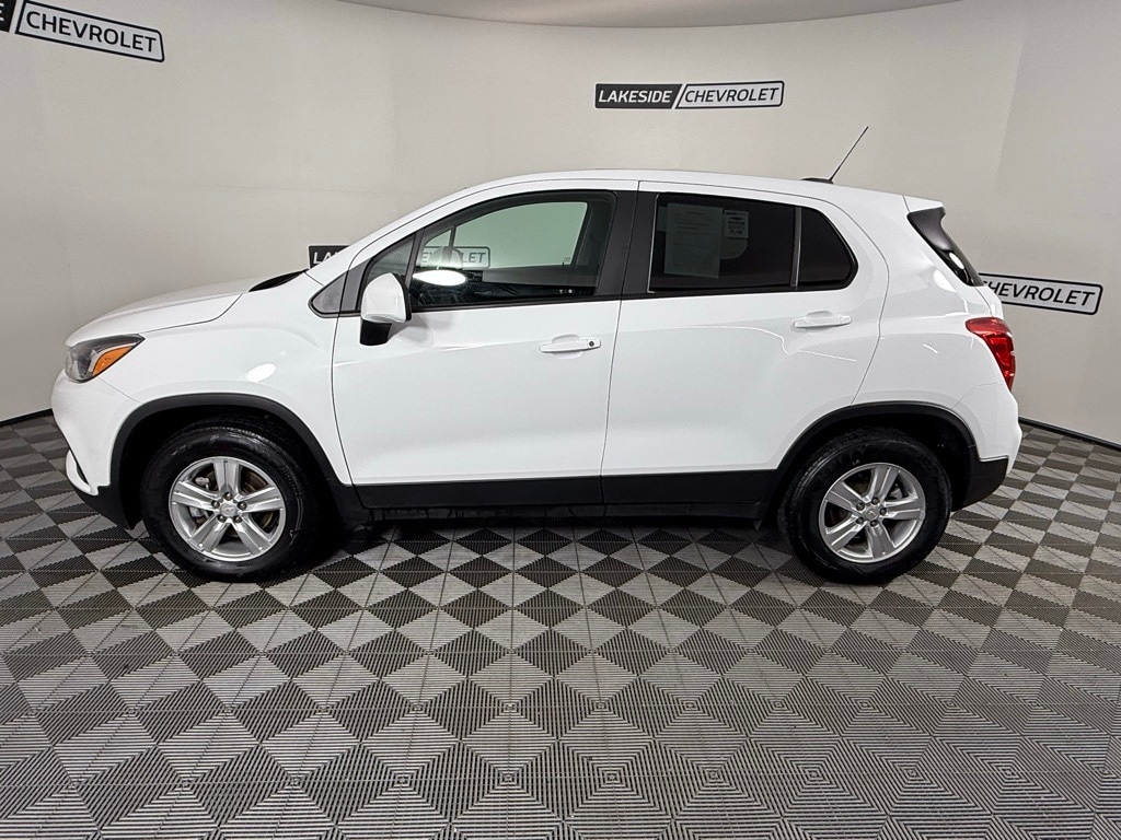 Used 2022 Chevrolet Trax LS SUV