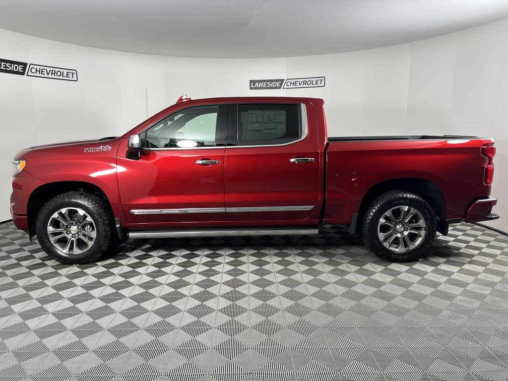 2025 Chevrolet Silverado 1500 High Country photo 3