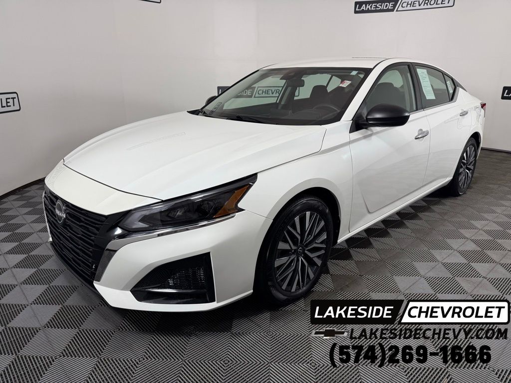 2024 Nissan Altima SV