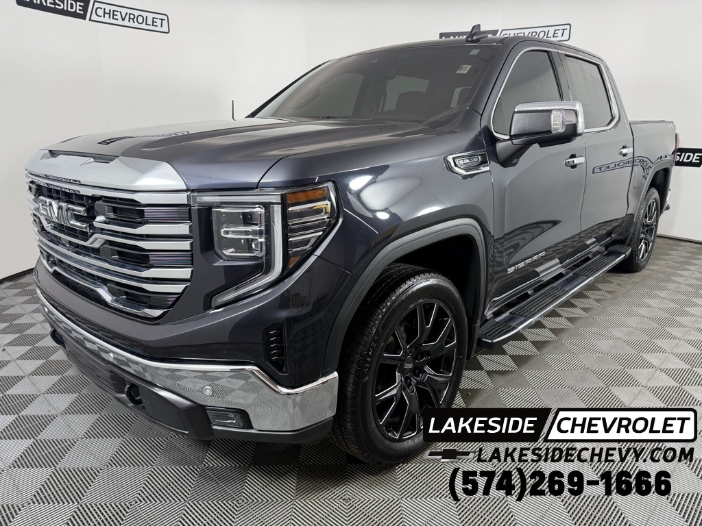 2022 GMC Sierra 1500 SLT's photo