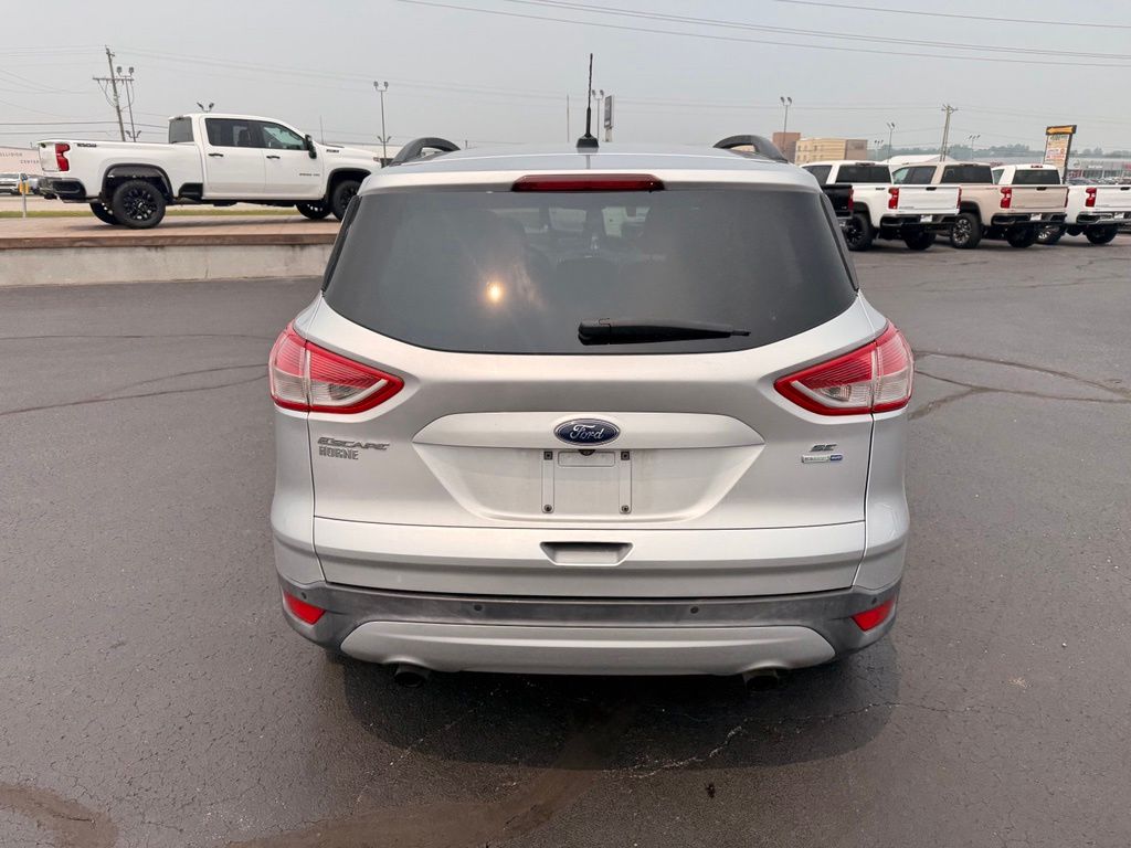 Used 2016 Ford Escape SE with VIN 1FMCU9GX9GUB74513 for sale in Warsaw, IN