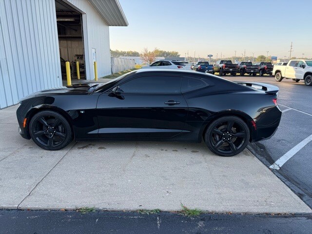 2017 Chevrolet Camaro 1SS photo 2