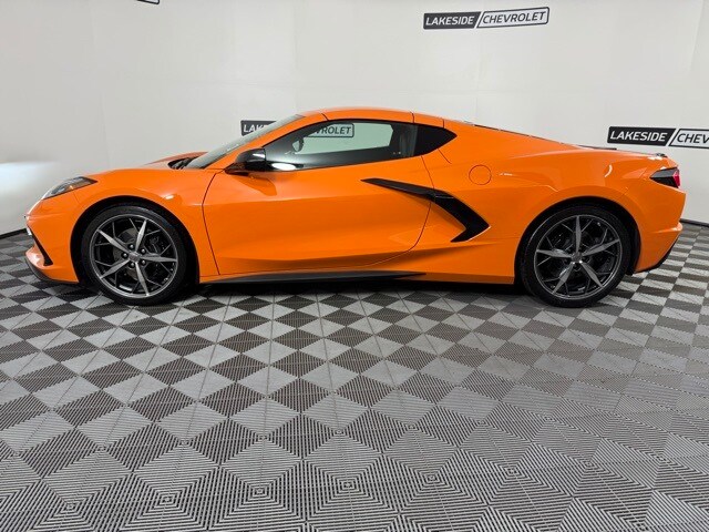 2023 Chevrolet Corvette Stingray 1LT photo 2