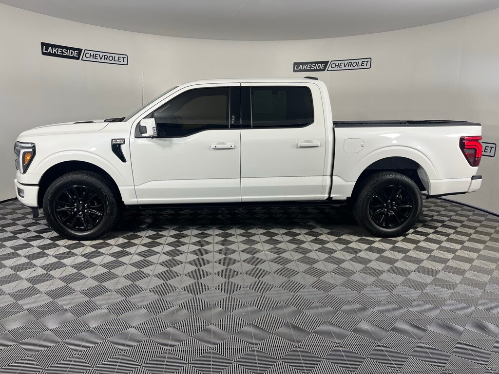 2024 Ford F-150 Platinum photo 2