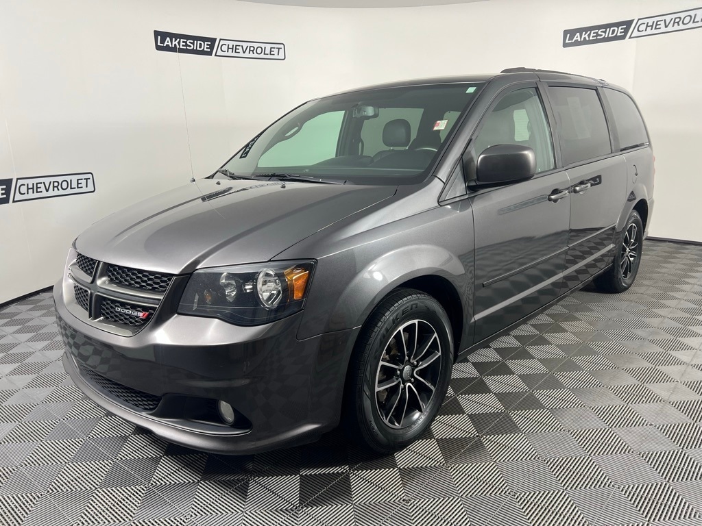 Used 2017 Dodge Grand Caravan GT with VIN 2C4RDGEG9HR773707 for sale in Warsaw, IN