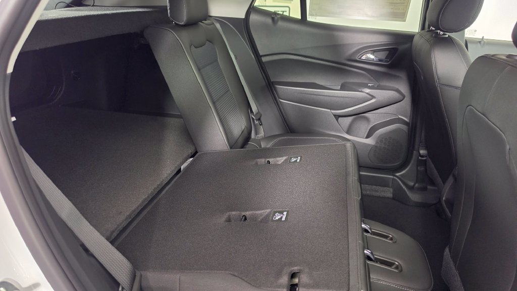 2026 Chevrolet Trax LT - Photo 25